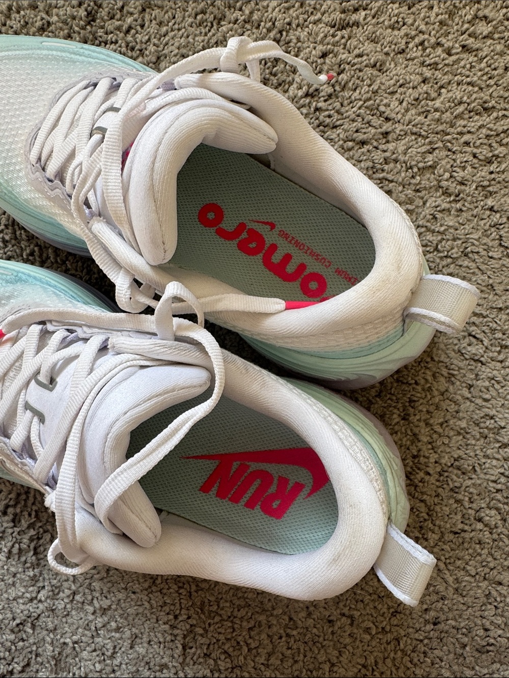 Nike Vomero Plus - Picture 7 of 8
